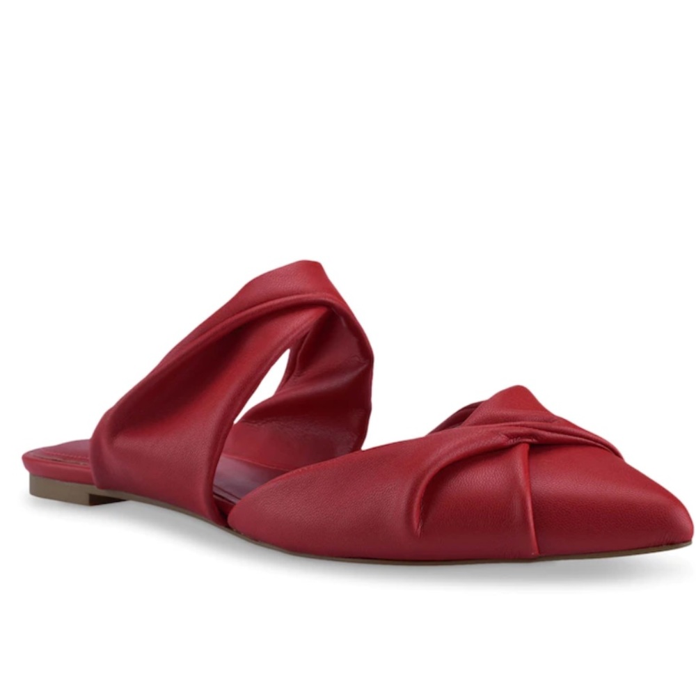 Marc Fisher Women’s SATERA Red Pointed Toe Slip On Mules EUC